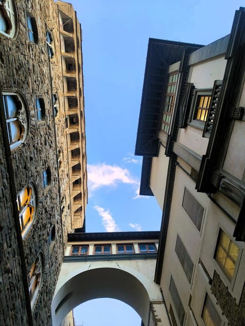 Florence: Let Yourself Be Told About Its Wonders on a Walk - Guide Information