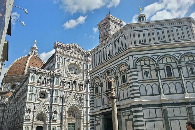 Florence Medici'S Mile Walking Tour With Pitti Palace & Boboli Gardens Ticket - Meeting Point