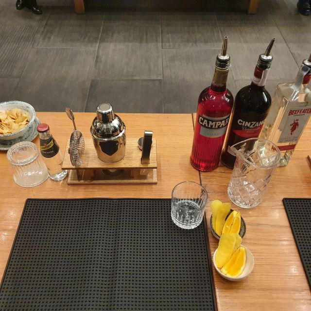 Florence: Negroni Cocktail Making Class With Aperitivo - Instructor Information