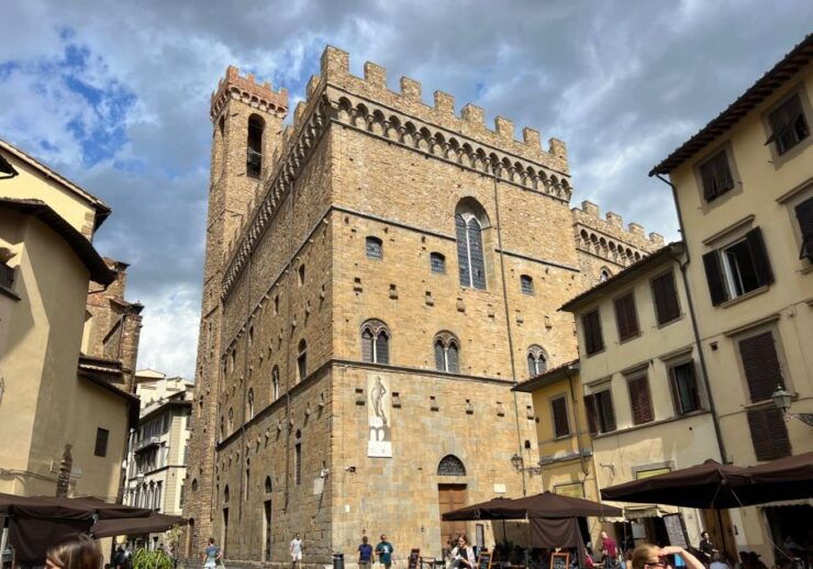 Florence, Outer Ring, Scavenger Hunt and Sights Self-Guided - Tour Name and Pricing