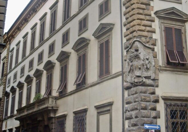 Florence, Outer Ring, Scavenger Hunt and Sights Self-Guided - Experience and Language Options