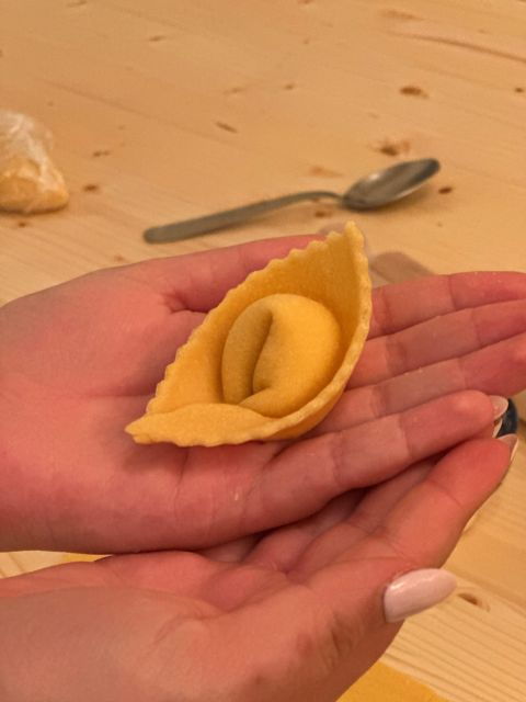 Florence: Pasta Cooking Class With Unlimited Wine - Pricing and Reservation