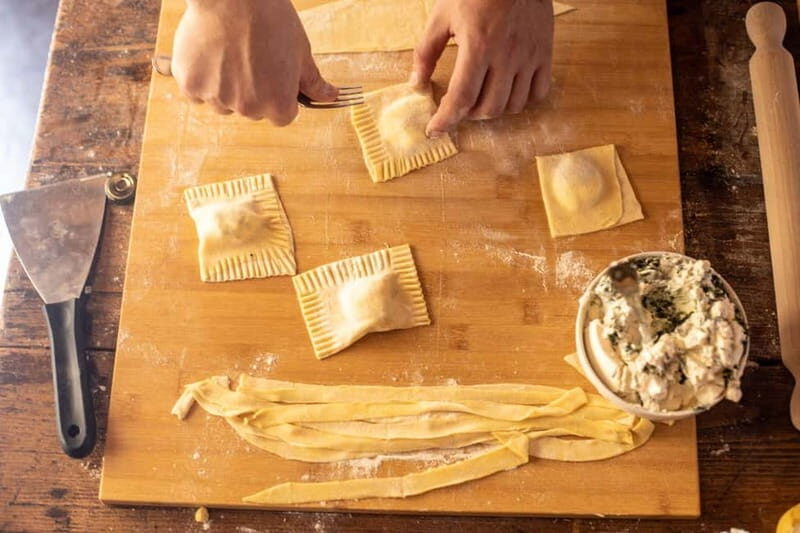 Florence: Pasta & Tiramisu Class with Unlimited Wine - What to Expect from the Florence Pasta & Tiramisu Class