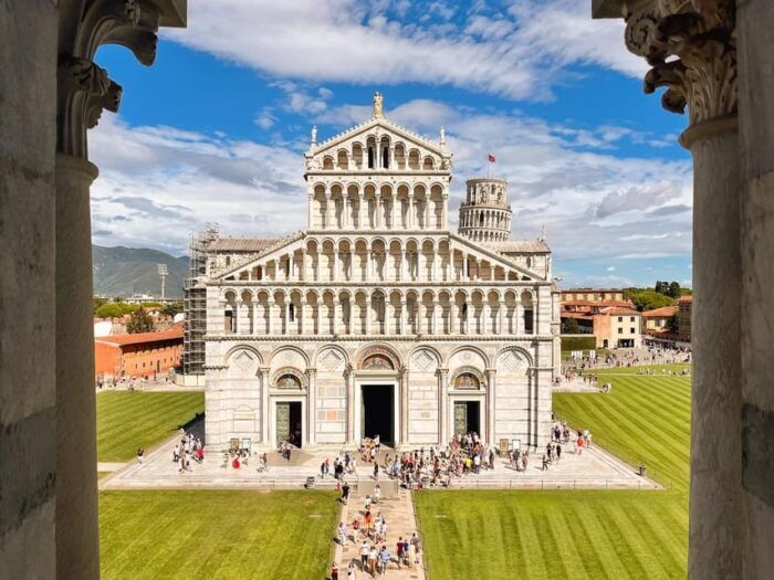 Florence: Pisa & Lucca Day Tour With Buccellato Cake Tasting - Customer Feedback and Ratings