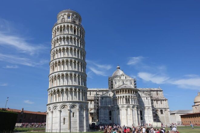 Florence: Pisa - Lucca Private Full Day Tour - Exploring Pisa