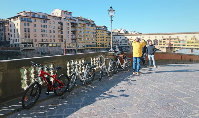 Florence Premium E-Bike Tour + Photo Shoot and Tastings - Frequently Asked Questions