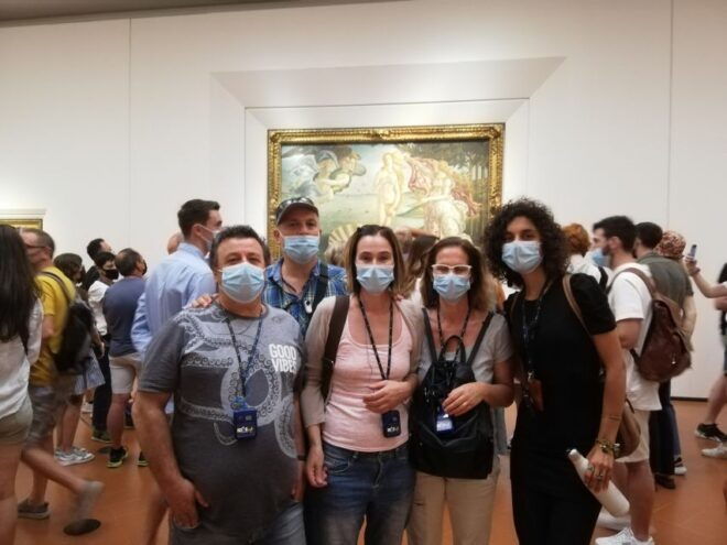 Florence: Private City Highlights Morning Walking Tour - Accessibility and Group Size