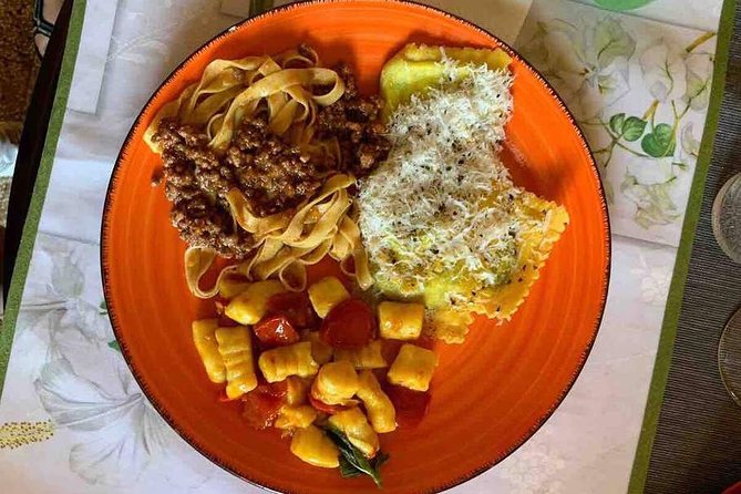 Florence Private Home Cooking Class - Home Setting and Knowledgeable Instructor