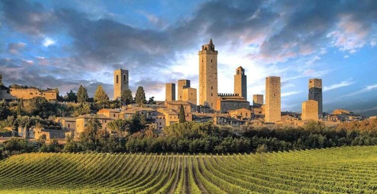 Florence: San gimignano tour + Tasting Chianti Wines &Cheese - San Gimignano: Medieval Marvel with a View