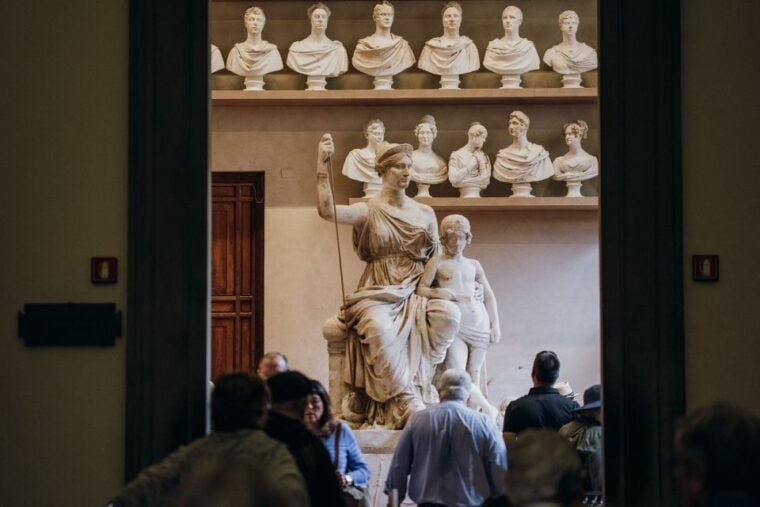 Florence: Skip-the-Line Uffizi, Accademia & Guided City Tour - Accessibility & Practical Tips