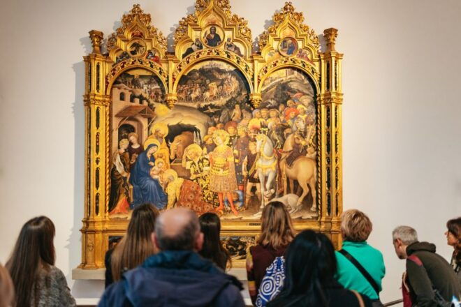 Florence: Skip-the-Line Uffizi Small Group Tour - Select Participants and Date