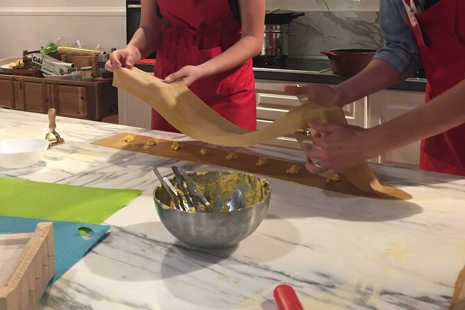 Florence Small-Group Pasta Class With Seasonal Ingredients - Class Overview