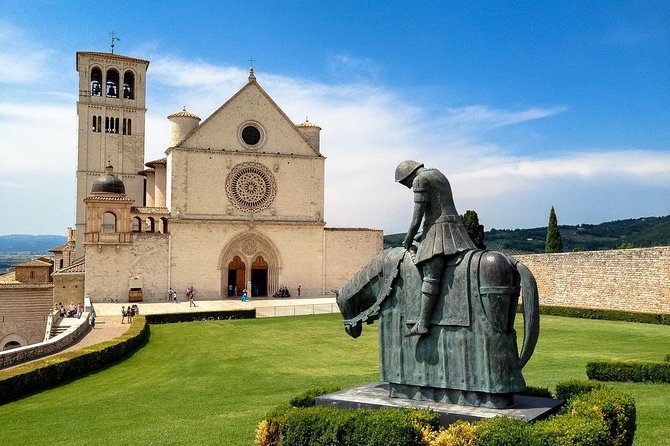 Florence to Rome Luxury Transfer With Assisi & Orvieto Tour and Light Lunch - Service Details