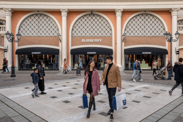 Florence: Train & Bus From/To Castel Romano Outlet - Good To Know