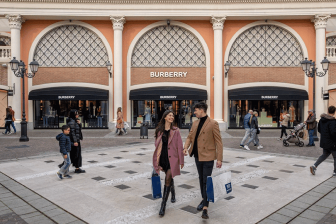 Florence: Train & Bus From/To Castel Romano Outlet - Transportation Details