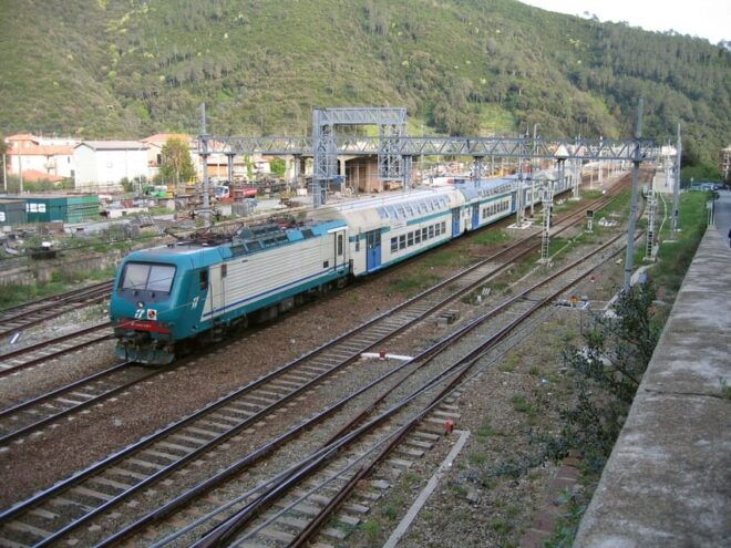 Florence: Train Ticket To/From Pistoia - Availability and Schedules