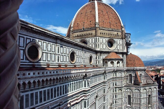 Florence: Uffizi & Academia Gallery & Guided Walking Tour - Exploring Florences Historic Center