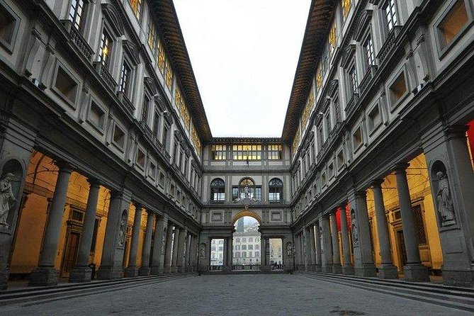 FLORENCE: Uffizi Gallery + Palazzo Vecchio Monolingual Guided Tour - Small Group - Tour Description