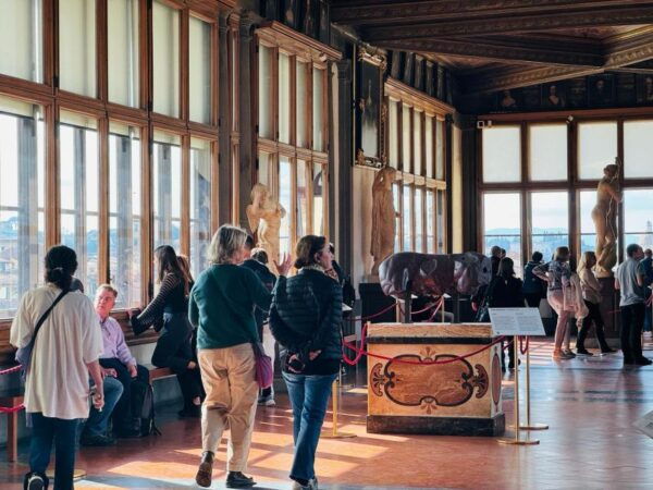 Florence: Uffizi Gallery Skip-The-Line Ticket With Escort - Security and Accessibility