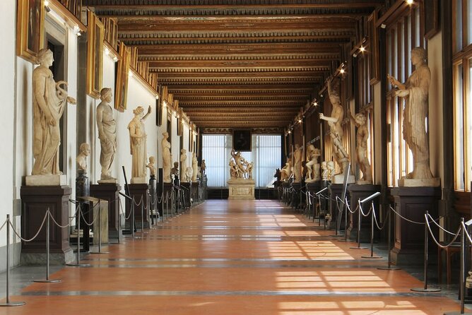 Florence: Uffizi Gallery Skip the Line VIP Small Guided Tour - Tour Experience