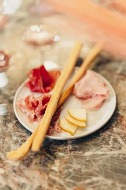 Florence:Italian Wine Tasting & pairing With Local Sommelier - Who Would Love This?