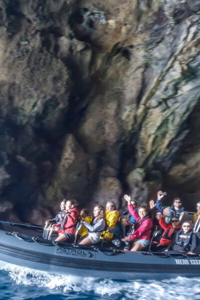 Flores Boat Tours - History of Shipwrecks