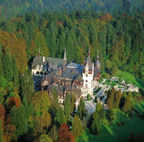 Fly Over Bran Castle and Brasov Region: Helicopter Tour - Key Points