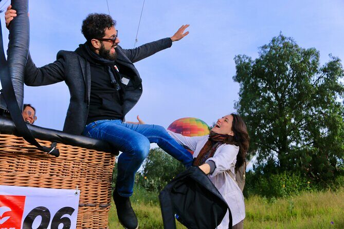 Fly Safely on a Hot Air Balloon over the Teotihuacan valley - An In-Depth Exploration of the Experience