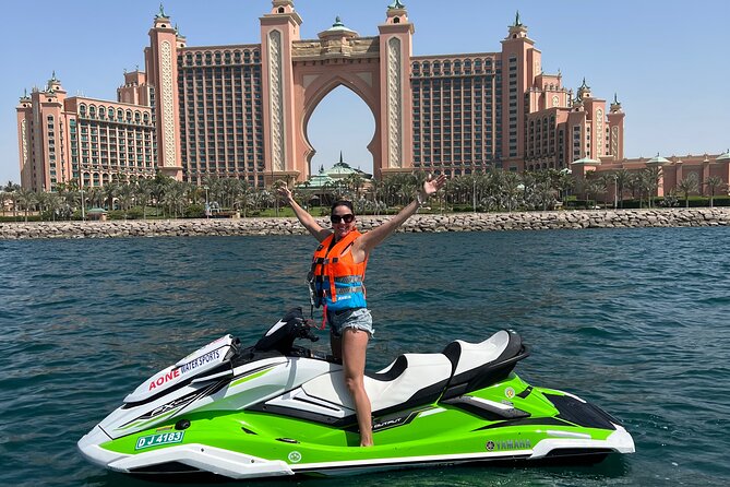 Flyboard and Jetski Experience in Dubai - Capture Memorable Photos and Videos