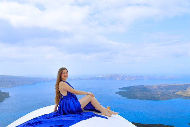 Flying Dress Photoshoot Experience in Santorini - Special Offer