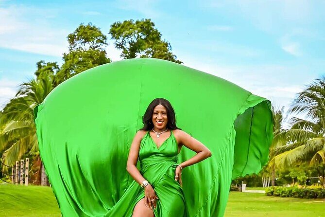 Flying Dress Photoshoot or Clear Kayak Drone Photoshoot Experienc - Who Is This Experience Best For?