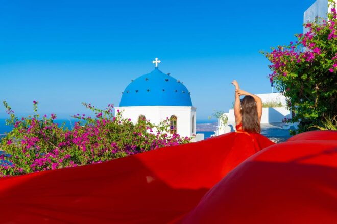 FLYING DRESS SANTORINI - Unique Photography Highlights