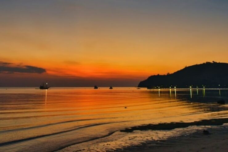 Flying Fox Sunset Cruise Private Boat Charter Labuan Bajo - Booking Details
