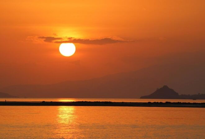 Flying Fox Sunset Cruise Private Boat Charter Labuan Bajo - Additional Information
