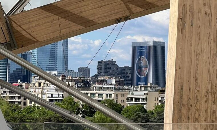 Fondation Louis Vuitton: Ticket Entry & Private Tour - Meeting Point and Accessibility
