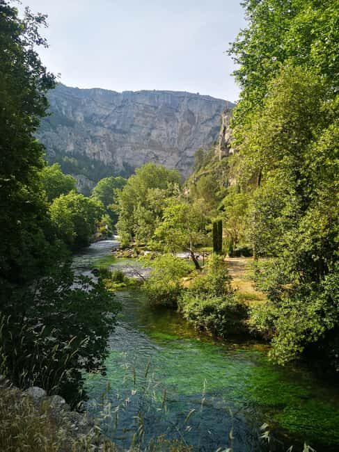 Fontaine-de-Vaucluse: Guided tour, the Mysteries of the Gouffre Open to all - Good To Know