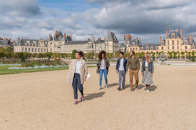 Fontainebleau and Vaux Le Vicomte Castles Day Trip From Paris - What To Expect