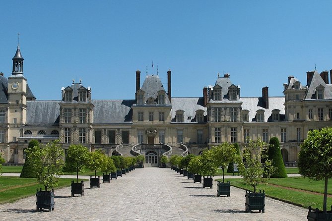 Fontainebleau, Barbizon and Vaux Le Vicomte - Day Trip From Your Hotel in Paris - Village of Barbizon