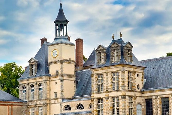 Fontainebleau Castle Half-Day Tour From Paris - Common Questions