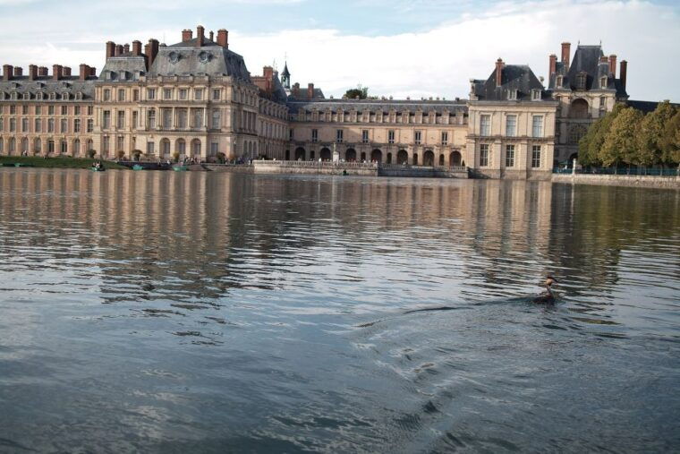 Fontainebleau: Palace Private Guided Tour With Ticket - Highlights of the Tour Itinerary
