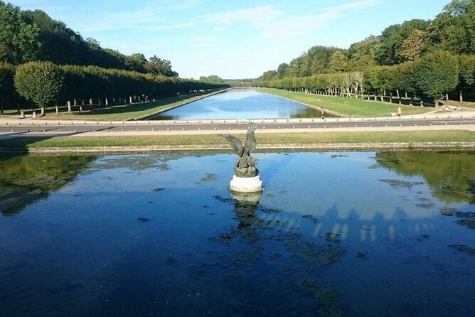 Fontainebleau Palace Skip the Line Small Group Guided Tour - Pricing and Booking