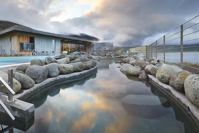 Fontana Geothermal Spa and Golden Circle Tour From Reykjavik - Common Questions