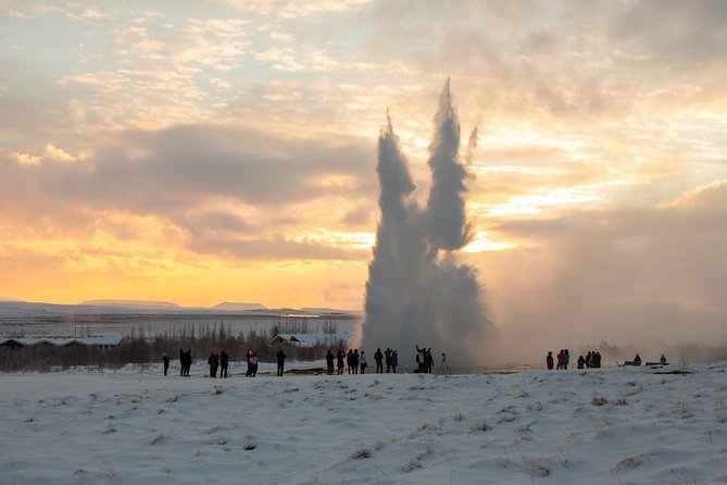 Fontana Geothermal Spa and Golden Circle Tour From Reykjavik - The Sum Up