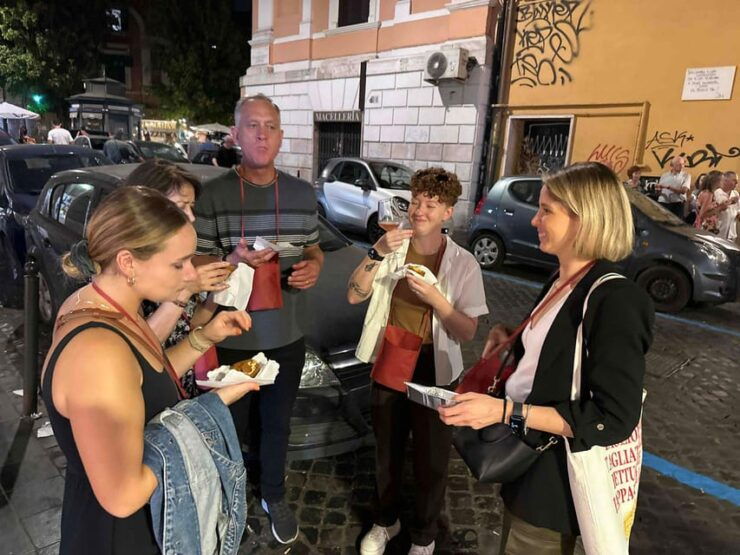 Food and Shop Tour in Roma - Booking Information
