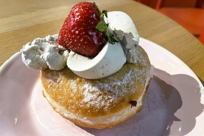 Food tasting tour in Berlin of HIDDEN GEMS (Small Groups) - Exploring Berlin through its Food: What to Expect