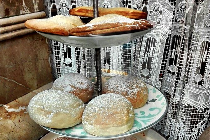 Food Tasting Walking Tour in Palma With a Local - Positive Feedback in French