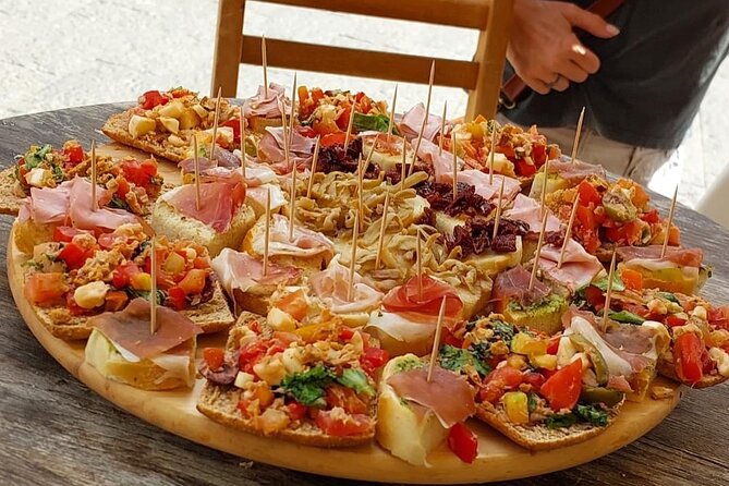 Food Tour in the Spanish Quarter of Naples - Review Insights