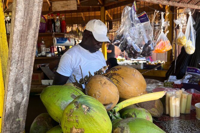 Foodie Tour City Highlights and Shopping - A Closer Look at What the Tour Offers