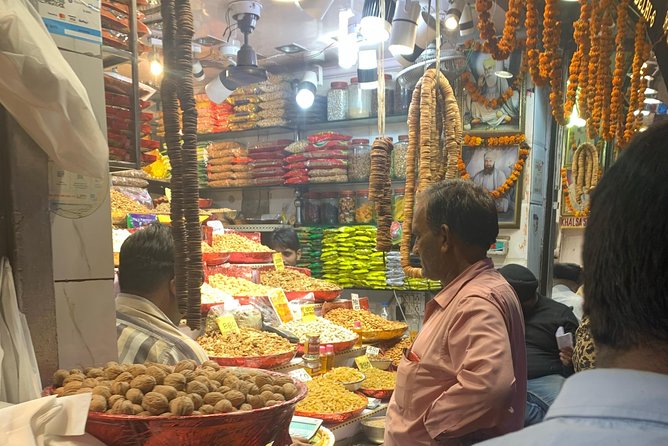 Foodie Tour With Rahul. Eat With the Locals Like a Local. - Good To Know