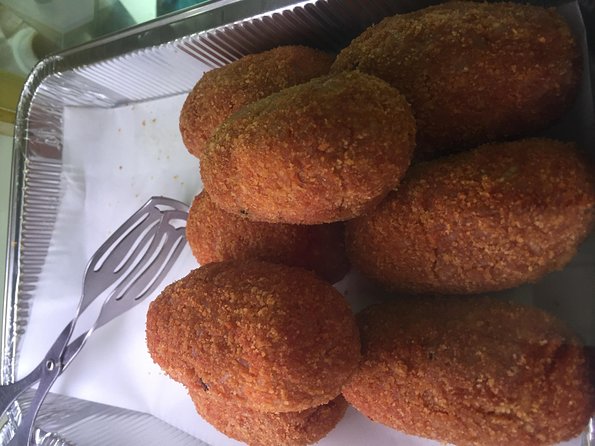 Foody Tour With Nonna in Civitavecchia (Port) - Local Food and Drink